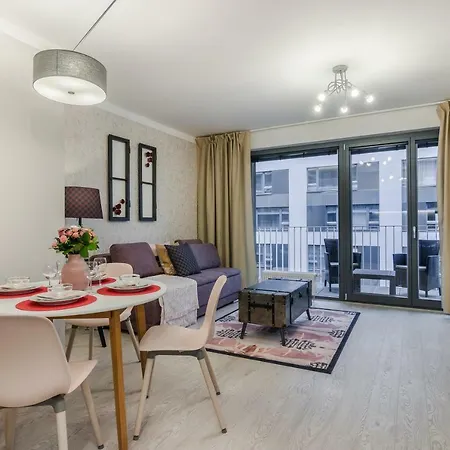 Luxury Parking By Michal&friends Apartamento Praga