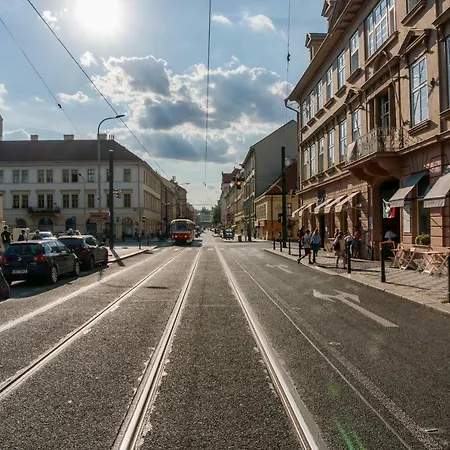 Luxury Parking By Michal&friends Apartamento Praga