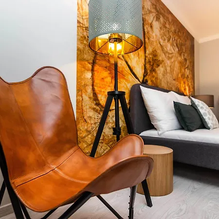 Luxury Parking By Michal&friends Apartment *