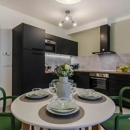 Apartment Luxury Parking By Michal&friends