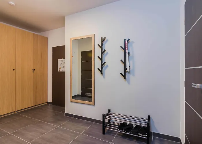 Luxury Parking By Michal&friends Apartamento Praga