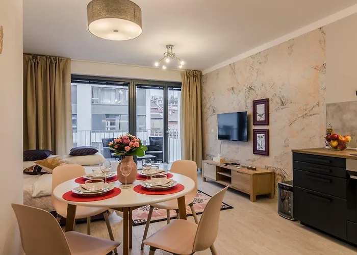 Luxury Parking By Michal&friends Apartamento Praga