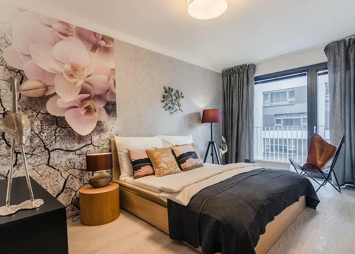 Luxury Parking By Michal&friends Apartamento *