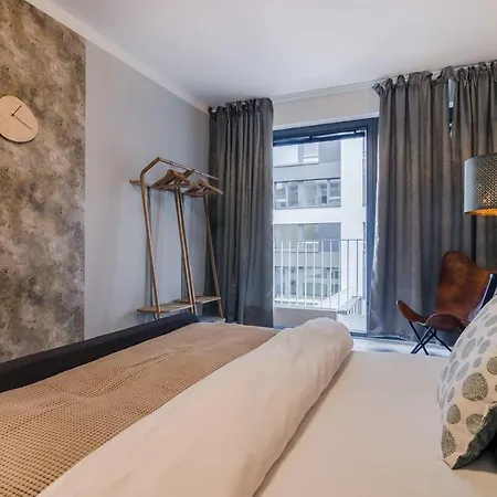 Luxury Parking By Michal&friends Apartament Praga